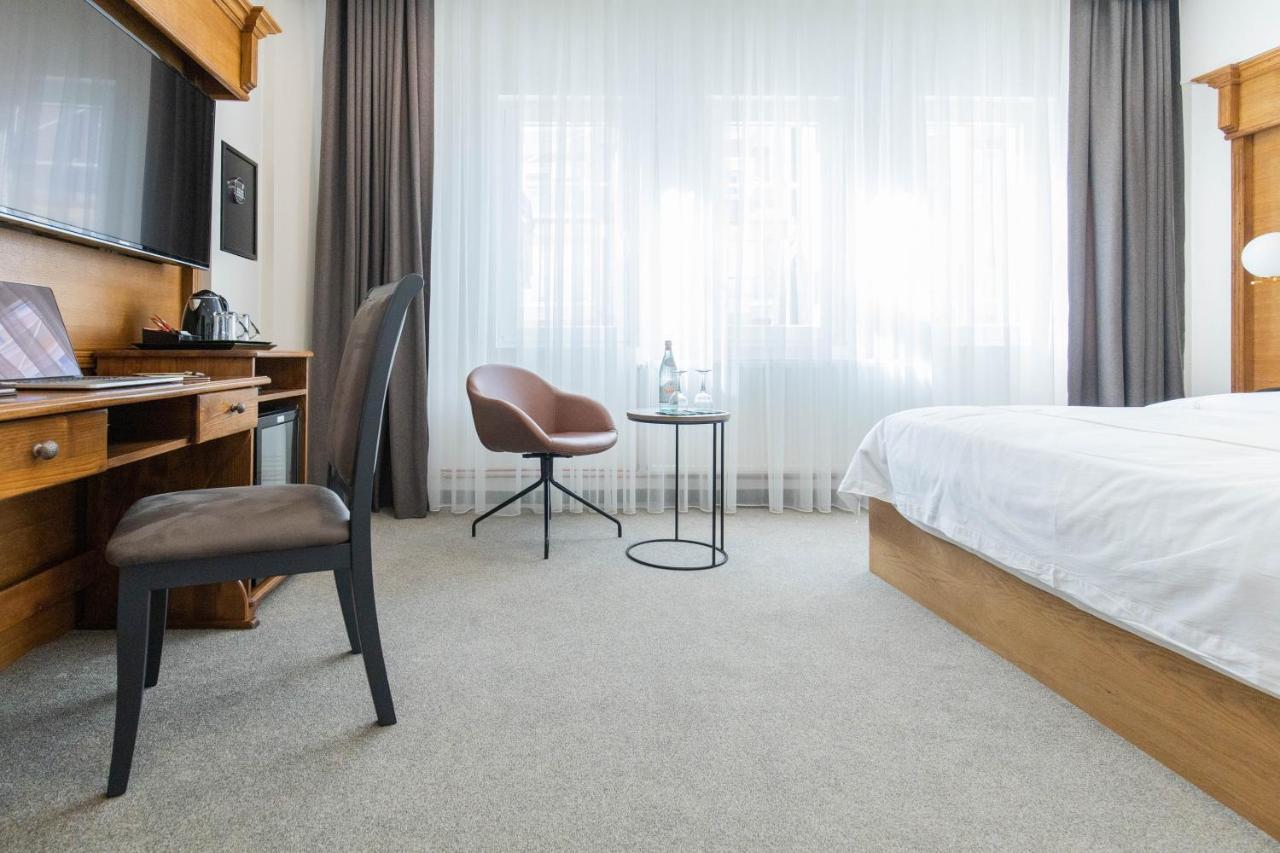 Hotel Afa Pristina Exteriör bild